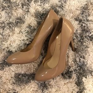 Jessica Simpson Nude/Tan Heel Size 7